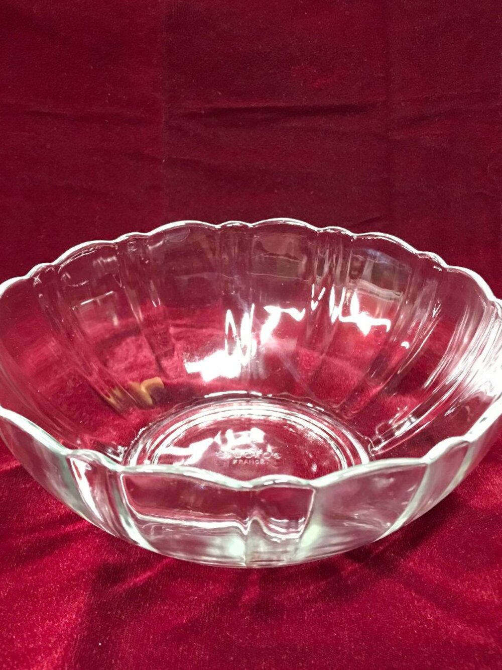 Arcoroc Vintage Arcade Scalloped Tempered Glass Bowl